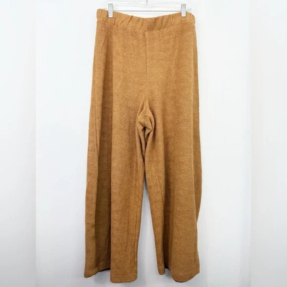 Free People X REVOLVE Changing Tides Set
Top & Wide Leg Pants Color Savannah L - Picture 9 of 16